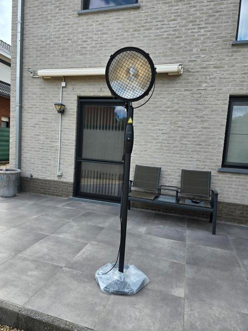 Sunred Indus Bright lijn zwart staand model terrasverwarmer, Tuin en Terras, Terrasverwarmers, Zo goed als nieuw, Ophalen