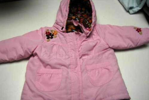 Warm roze manteltje met kap - H&M - maat 74., Kinderen en Baby's, Babykleding | Maat 74, Zo goed als nieuw, Meisje, Jasje, Ophalen of Verzenden