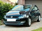 Volkswagen Polo 1.2i • NAVIGATIE • PARKEERSENSOREN • GEKEURD, Auto's, Volkswagen, Voorwielaandrijving, Euro 5, Parkeersensor, 109 g/km