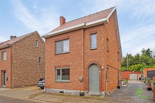 Huis te koop in Sint-Truiden, 3 slpks, Immo, Huizen en Appartementen te koop, Vrijstaande woning