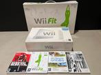 Wii Sports en Wii Fit met spelletjes, Sport, 2 spelers, Gebruikt, Ophalen of Verzenden