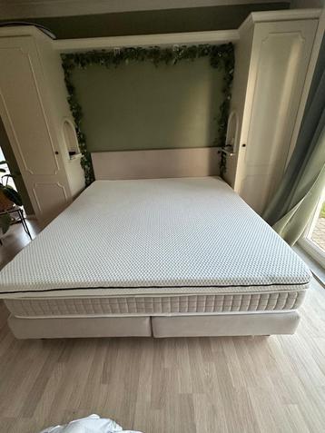 Bed SLEEPY 1m80 beschikbaar voor biedingen