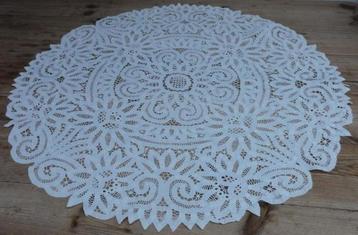 Off white brocante kleed van lint /band, handwerk, 76 cm beschikbaar voor biedingen