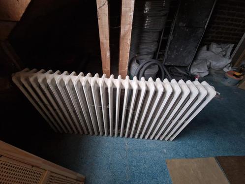 Radiateur en fonte Neuf 24 modules x 4 rangs, Doe-het-zelf en Bouw, Verwarming en Radiatoren, Nieuw, Radiator, 800 watt of meer
