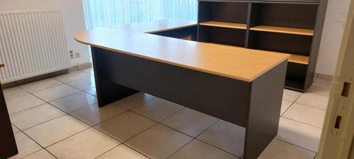 Volledig bureel: 2 bureeltafels, hoek, 4 kasten+ladenkast, Zakelijke goederen, Kantoor en Winkelinrichting | Kantoormeubilair en Inrichting