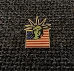 PIN - NEW YORK - USA - VRIJHEIDSBEELD - LIBERTY STATUE, Collections, Utilisé, Envoi, Ville ou Campagne, Insigne ou Pin's