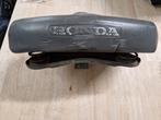 Origineel grijs Honda Camino zadel, Ophalen, Zadel