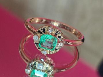 Antieke gouden ring met smaragd en diamanten ca 1880 beschikbaar voor biedingen