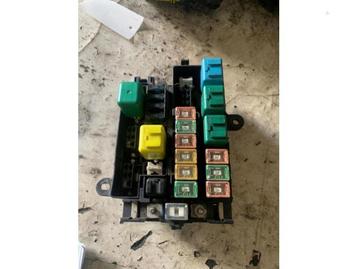 Boîte à fusibles d'un Mazda Xedos 6, Enlèvement ou Envoi, 3 mois de garantie, Utilisé, Mazda