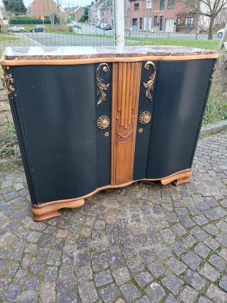 Superbe ancienne commode massive avec un beau marbre, Maison & Meubles, Armoires | Dressoirs, Enlèvement