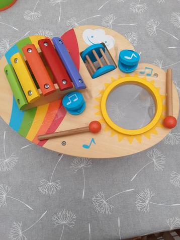 Babyspeelgoed  muziektafel in zeer goede staat van Dreamland