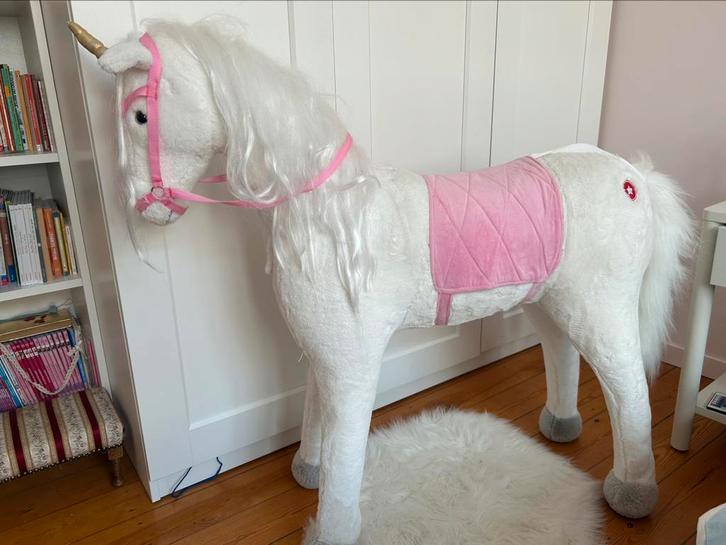 Grande peluche licorne blanche à chevaucher, Kinderen en Baby's, Speelgoed | Hobbelfiguren, Gebruikt, Ophalen
