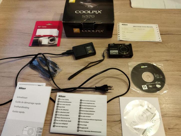 Digitale camera van Nikon, Audio, Tv en Foto, Fotocamera's Digitaal, Zo goed als nieuw, Compact, Nikon, 4 t/m 7 keer, Ophalen of Verzenden