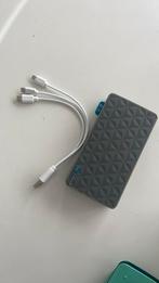 Powerbank + 3-delige draad om op te laden, Ophalen of Verzenden, Zo goed als nieuw