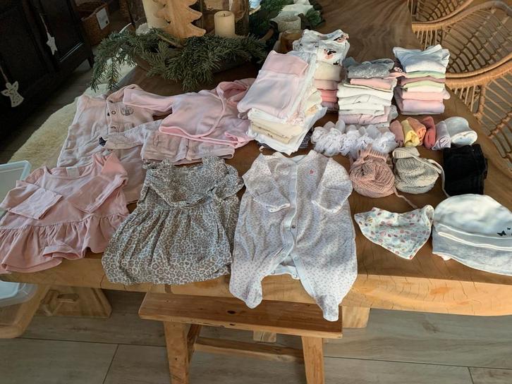 Pakket babykledij meisjes maat 56, Kinderen en Baby's, Babykleding | Baby-kledingpakketten, Zo goed als nieuw, Maat 56, Ophalen of Verzenden