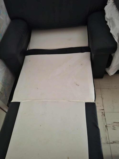 Zwarte Zetelbed – Compact en Praktisch voor Eén Persoon, Huis en Inrichting, Zetels | Zetels en Chaises Longues, Gebruikt, Eenpersoons