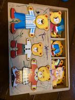 Une boîte puzzle avec différents modèles (puzzles en bois), En bois, 10 à 50 pièces, Utilisé, 2 à 4 ans