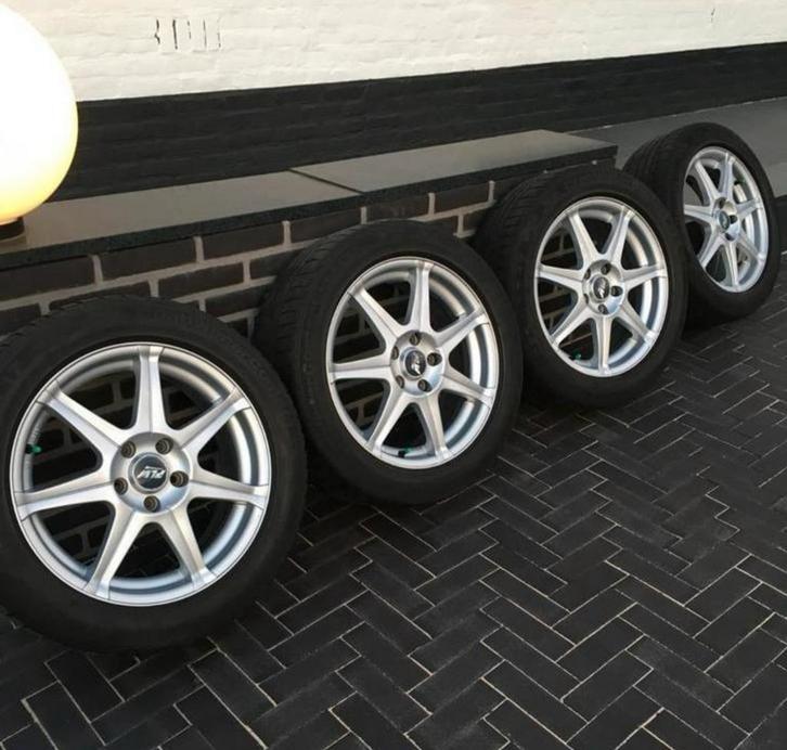 Mercedes lichtmetalen velgen 17" + winterbanden  in z.g.s., Auto-onderdelen, Banden en Velgen, Banden en Velgen, Winterbanden
