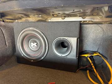 Woofer met versterker beschikbaar voor biedingen