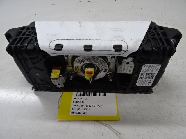 AIRBAG PASSAGIER Audi A4 (B9) (01-2015/11-2019) (8W0880204D), Auto-onderdelen, Overige Auto-onderdelen, Audi, Gebruikt