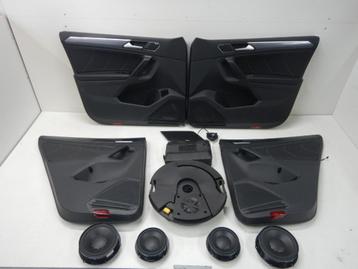 VW Tiguan 5NA R-Line Leer Deurpanelen Dynaudio Speakerset beschikbaar voor biedingen