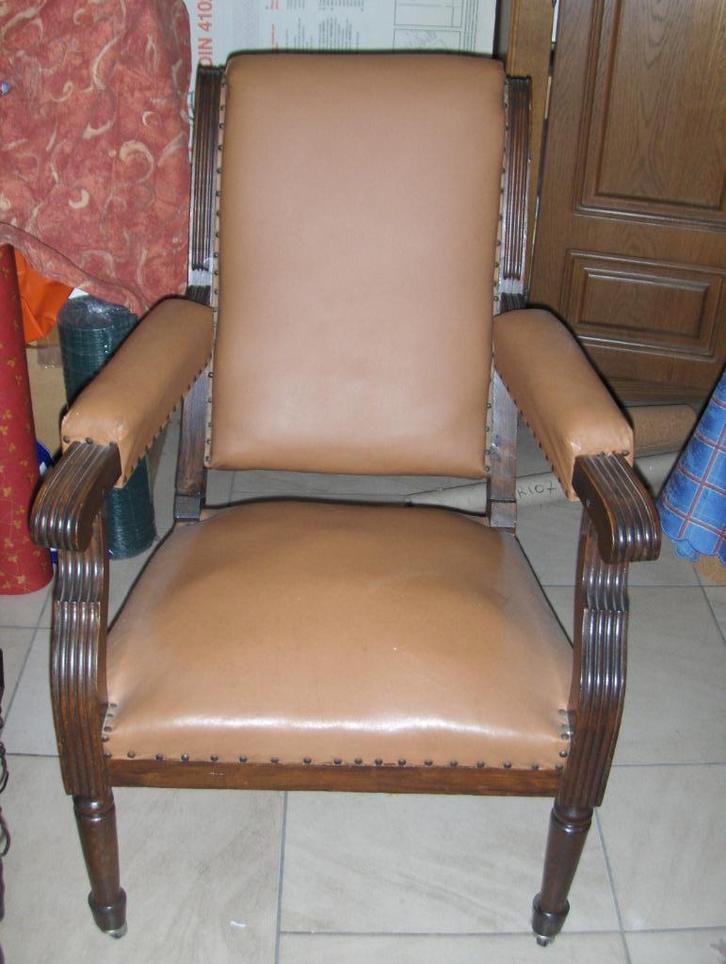 Ancien fauteuil avec fonction relax, Antiek en Kunst, Antiek | Meubels | Stoelen en Sofa's, Ophalen