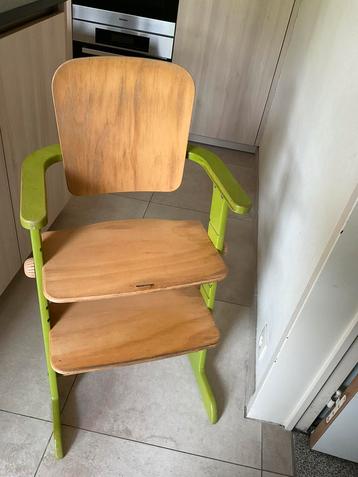 Kinderstoel meegroeistoel in blank hout met groen., Kinderen en Baby's, Ophalen, Gebruikt