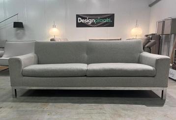 Minotti 2.5-Zits Bank Grijs Compact – NP: €7.000 beschikbaar voor biedingen