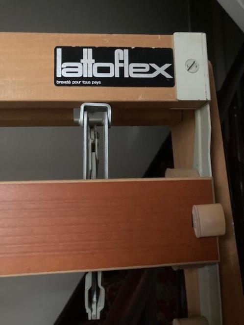 BED MERK BEHR met LATTOFLEX, Huis en Inrichting, Slaapkamer | Bedden, Zo goed als nieuw, Eenpersoons, 90 cm, 200 cm, Hout, Wit