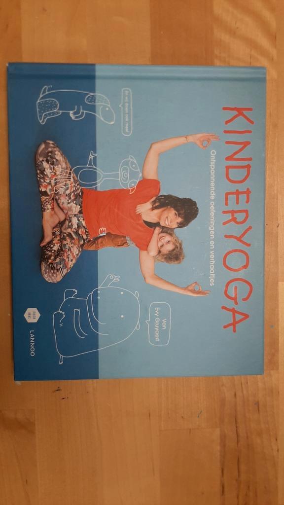 Kinderyoga met Evy Gruyart, Sports & Fitness, Yoga & Pilates, Comme neuf, Enlèvement ou Envoi