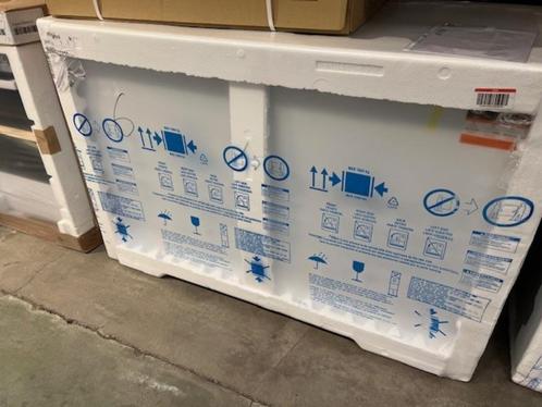 WHIRLPOOL Congélateur Coffre Pose Libre Whe 4600 Blanc 432 L, Elektronische apparatuur, Vriezers en Diepvrieskisten, Nieuw, Tussenbouw