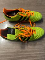 Voetbalschoenen Copa Mondial maat 44, Sport en Fitness, Ophalen, Nieuw