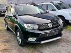 Dacia Sandero Stepway 0.9 Benzine 2018, Auto's, 898 cc, Stof, Euro 6, Zwart
