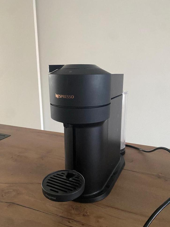 Nespresso Vertuo Next noir mat, Electroménager, Cafetières, Utilisé, Dosettes et capsules de café, Autres types, Cafetière, 1 tasse