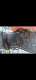 Legerbottines, Ophalen