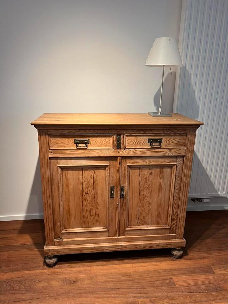 Antiek houten kastje, Antiek en Kunst, Antiek | Meubels | Kasten, Ophalen