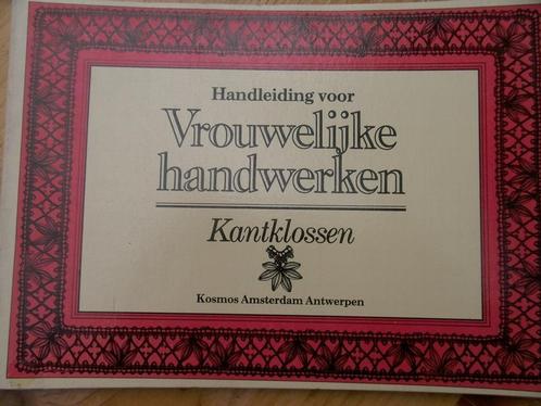 Handleiding voor vrouwelijke handwerken kantklossen........, Hobby en Vrije tijd, Kantklossen, Zo goed als nieuw, Boek of Tijdschrift
