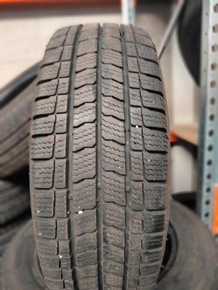 215/65r16c kleber 40€ per stuk, Auto-onderdelen, Besturing, Ophalen of Verzenden