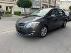 Toyota Auris benzine met volledige service, Auto's, Toyota, Voorwielaandrijving, Euro 5, Stof, Zwart