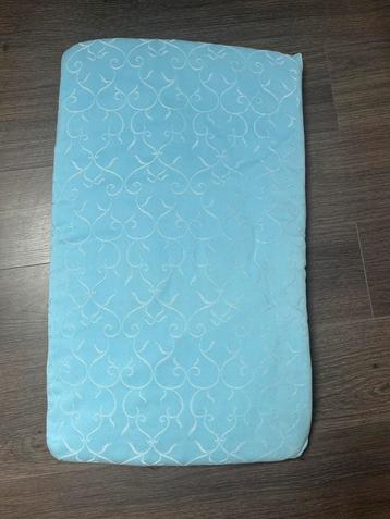 Matelas pour landeau ou poussette beschikbaar voor biedingen