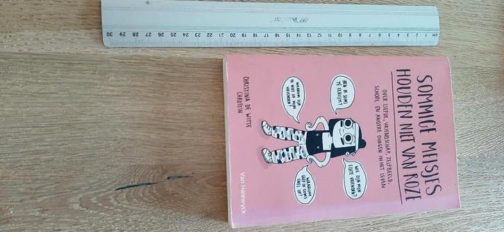 Sommige meisjes houden niet van roze, Boeken, Kinderboeken | Jeugd | 13 jaar en ouder, Gelezen, Ophalen