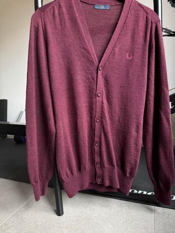 Cardigan Fred Perry Bordeauxrood Medium NIEUW  80 euro  beschikbaar voor biedingen