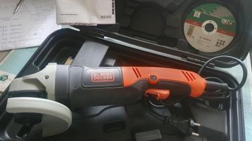 Nieuwe haakse slijper Black & Decker beschikbaar voor biedingen
