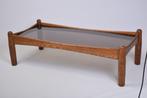 Grote zware Vintage Salontafel Gerookt glas en massief eik, Huis en Inrichting, Tafels | Salontafels, Ophalen of Verzenden, Eikenhout
