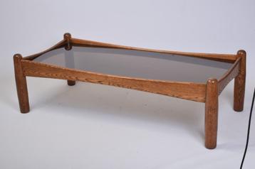 Grote zware Vintage Salontafel Gerookt glas en massief eik beschikbaar voor biedingen