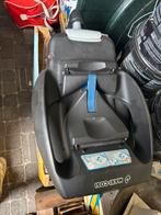 Maxicosi onderstel voor in de auto, Ophalen
