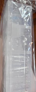 Doos met potjes , stickers en trechter, Enlèvement, Neuf