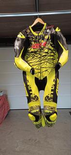 Costumes de course, Motos, Enlèvement