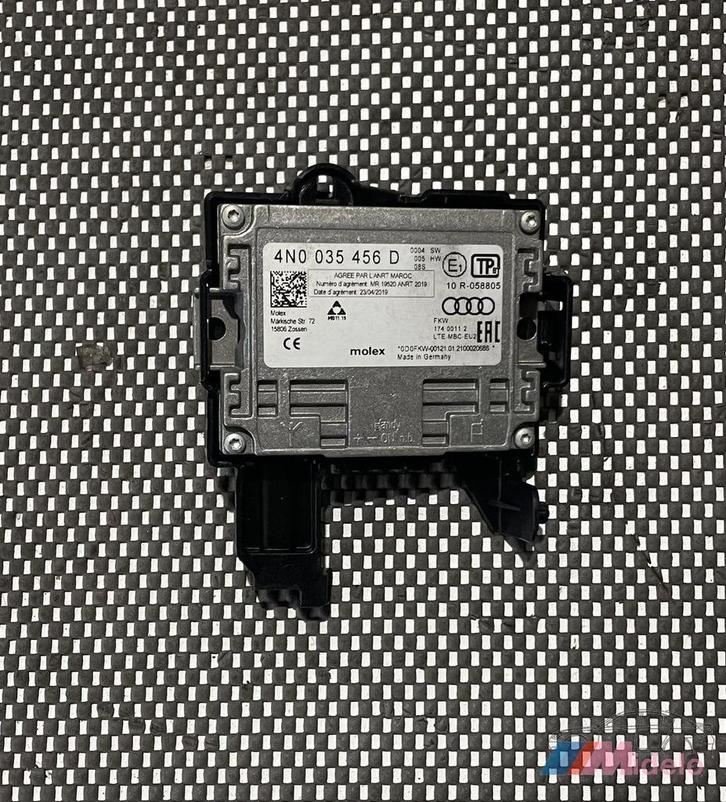 AUDI A3 ANTENNEVERSTERKER MET HOUDER 4N0035456D, Autos : Divers, Autoradios, Utilisé, Enlèvement ou Envoi