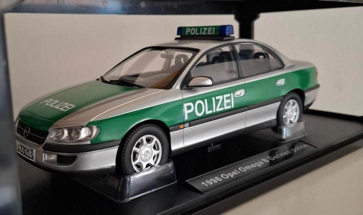 Opel Omega B -1996- Polizei -, Hobby en Vrije tijd, Modelauto's | 1:18, Nieuw, Auto, Overige merken, Ophalen of Verzenden